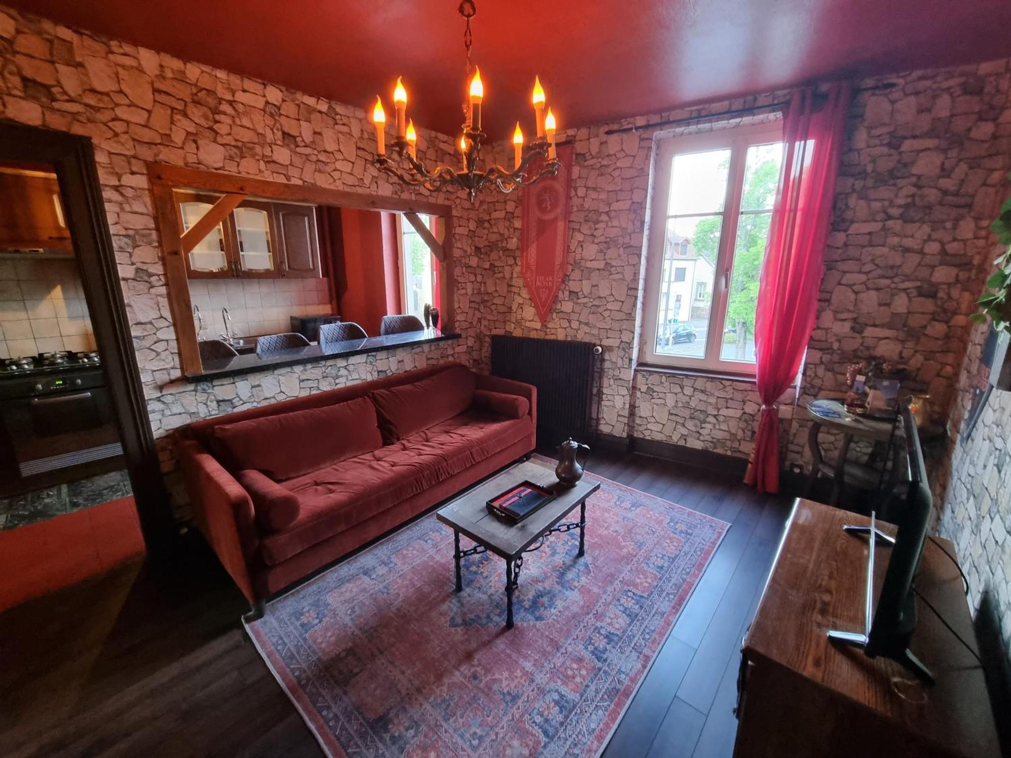 Experience Game Of Throne Apartment Colmar
